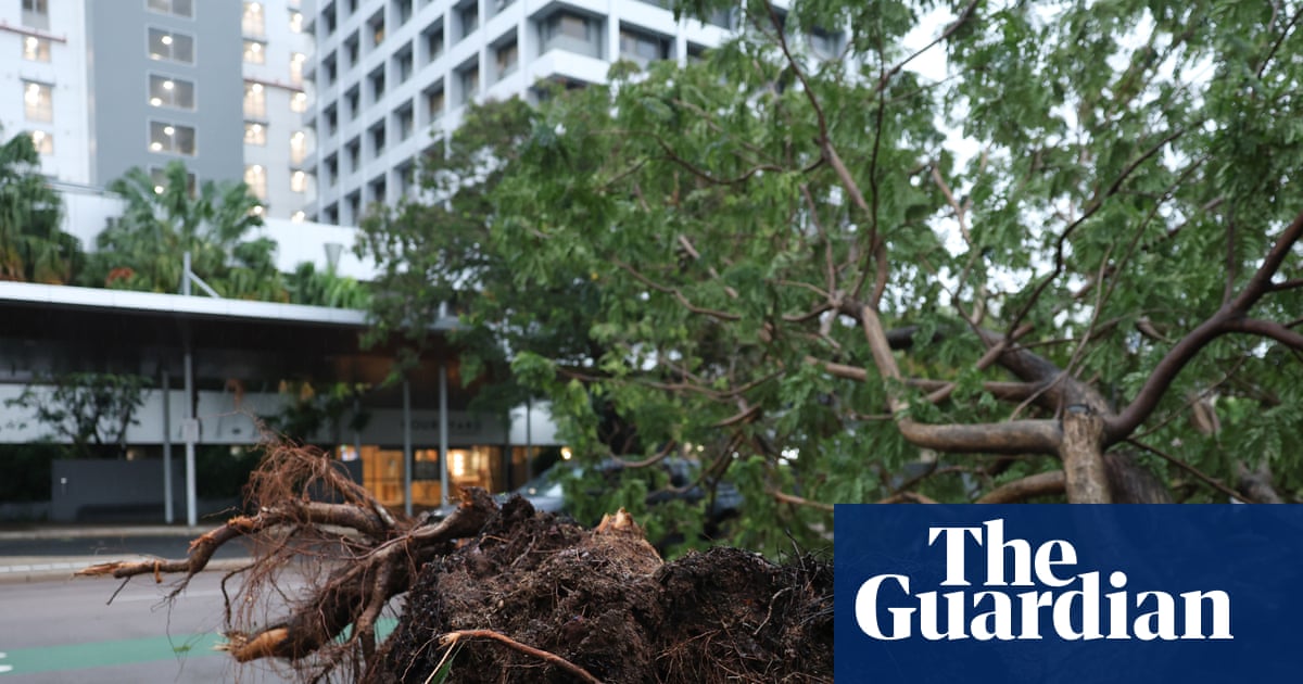 ‘Worst since Tracy’: Darwin in clean-up mode after Tropical Cyclone Fina brings gales and torrential rain | Northern Territory