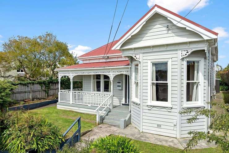 A 275sqm site on Upper Queen Street, in Auckland's Eden Terrace, can be snapped up for $899,000. Photo / Supplied