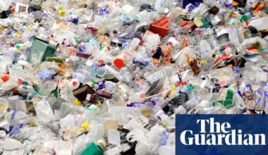 UK can create 5,400 jobs if it stops plastic waste exports, report finds | Plastics