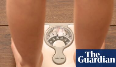 Crime gangs in UK start making own branded weight-loss drugs | Health