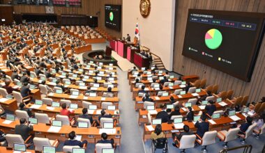 More than half of Koreans distrust national pension amid backlash over premium hike plan