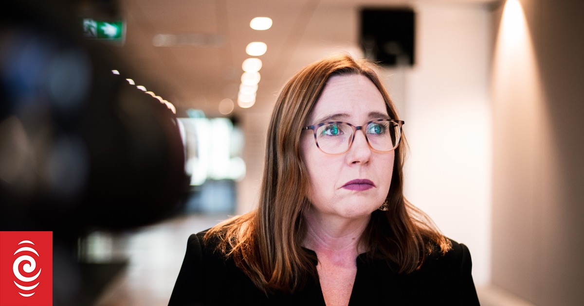 Thousands of health workers to vote on possible industrial action