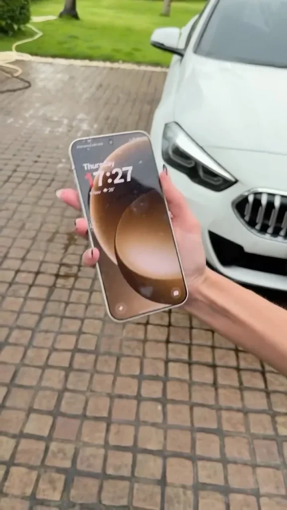 The OnePlus 15 is taking us to Infinity and beyond