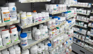 Expert report calls on Ottawa to fund essential medicines, enshrine pharmacare in law