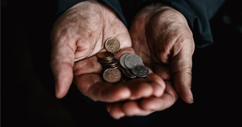 New survey: Floridians 45+ face financial insecurity issues | Investigations