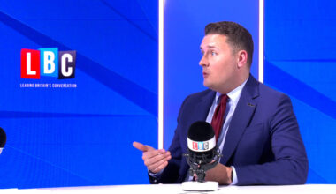 Men are facing pressure because of social media, says Wes Streeting as he opens up about difficult school years