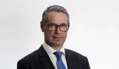 Stephen Conroy joins FOXTEL board amid DAZN shake-up