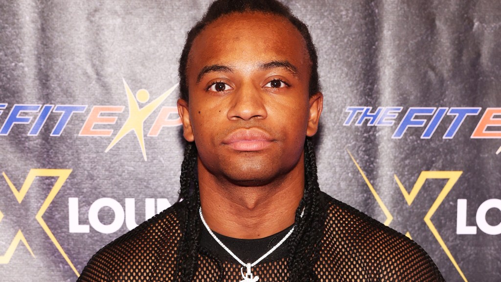 Fik-Shun Leading Vertical Series 'Pizza Guys Vs Vampires'