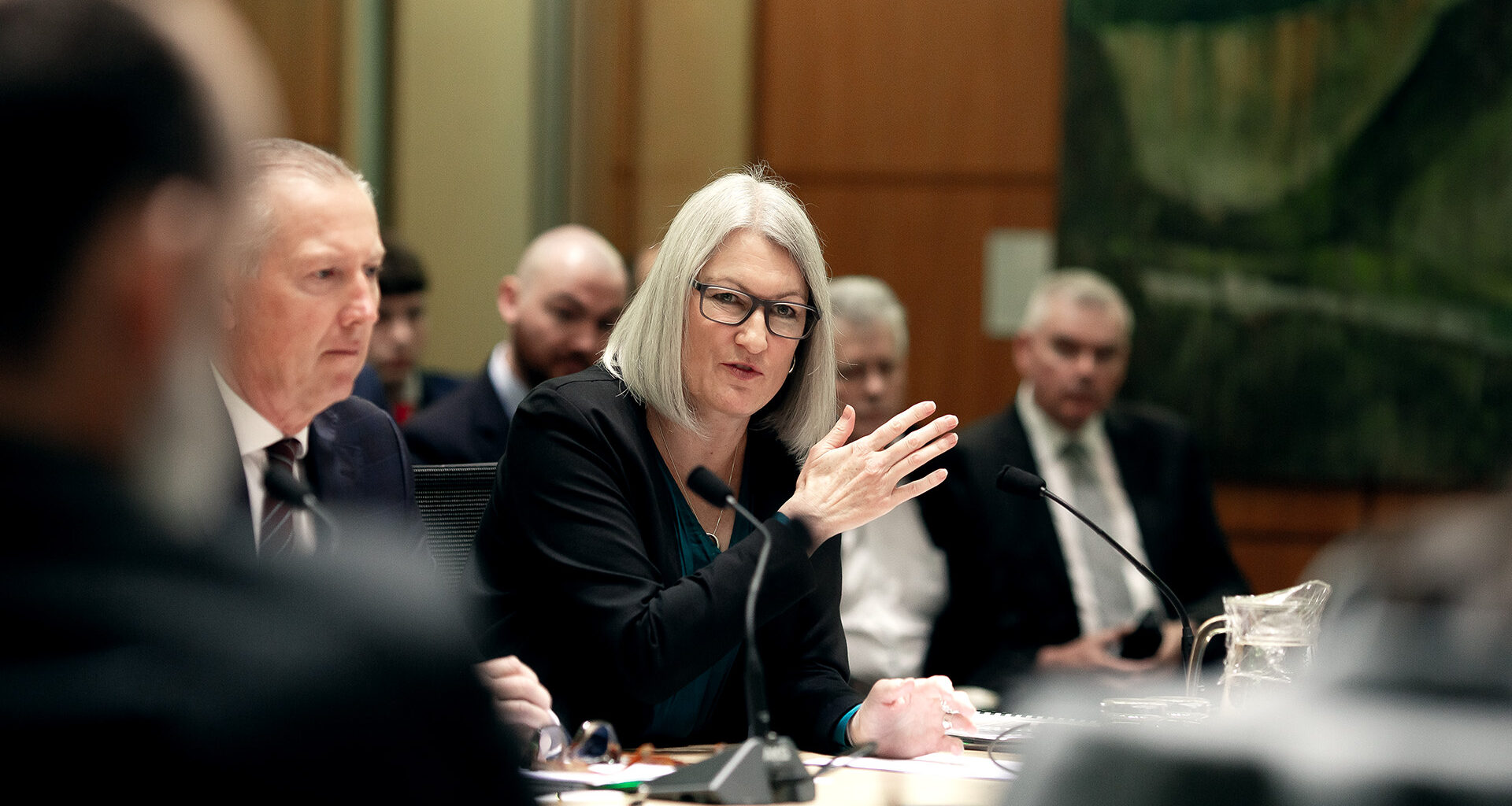 Govt calls on banks to disclose profits from transaction accounts