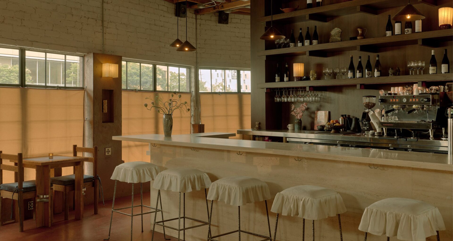 Cafe Tondo by Mouthwash Studio and Aunt Studio