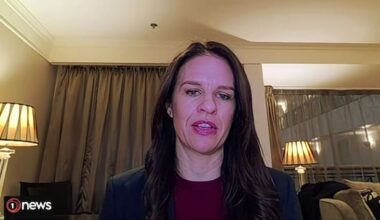 Maths curriculum changes defended by minister amid teacher outcry