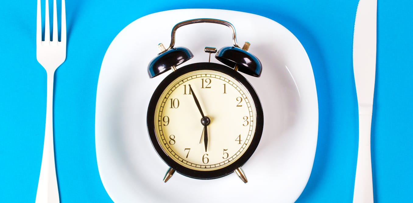 Should we eat dinner earlier in winter? Why timing might matter more than you think