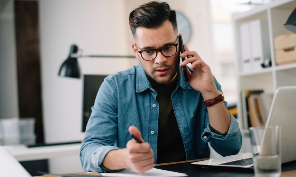 Ontario launches free helpline for men seeking early support