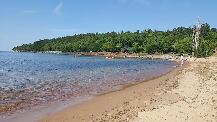 Lake Superior shoreline at Presque Isle Park