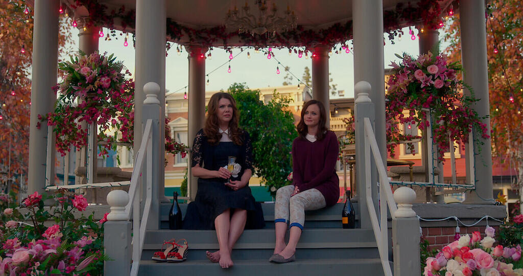 From the Gilmore Girls revival episodes (Photo: Courtesy of Netflix) מתוך פרקי ההמשך של "בנות גילמור"