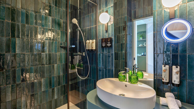 Closing the Water Loop with Greywater Recycling in the Bathroom - Image 1 of 15