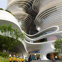 Yidan Center in Shenzhen by Zaha Hadid Architects. Render. Image © ATCHAIN Zaha Hadid Architects’ Yidan Center in Shenzhen Tops Out as a New Global Hub for Education - Image 4 of 12