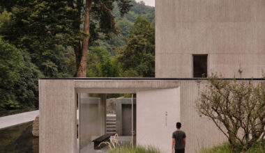 ZOLAND·Emei, Resort / Studio J. Bridgland
