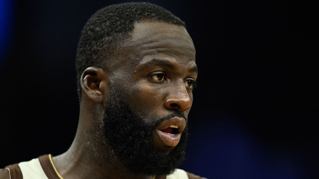 Draymond Green leaves Warriors' bench after argument with Steve Kerr