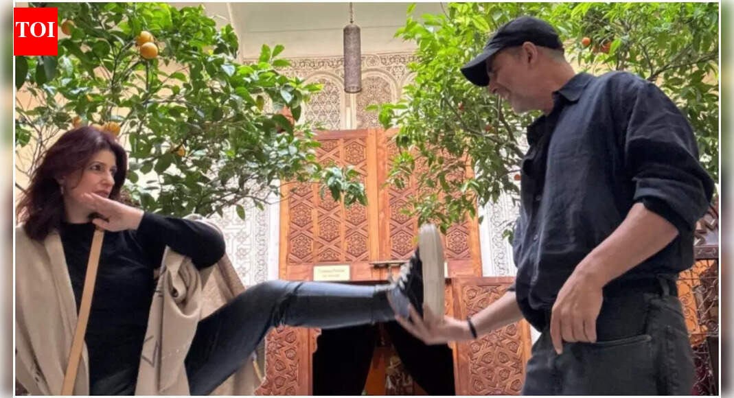 Akshay Kumar says 'You still hit me harder' as he wishes wife Twinkle Khanna on her birthday; drops an unseen picture with her | Hindi Movie News