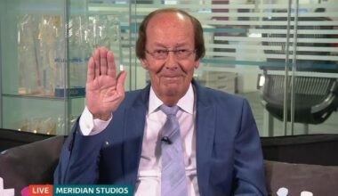 Fred Dinenage returning to radio for Christmas show