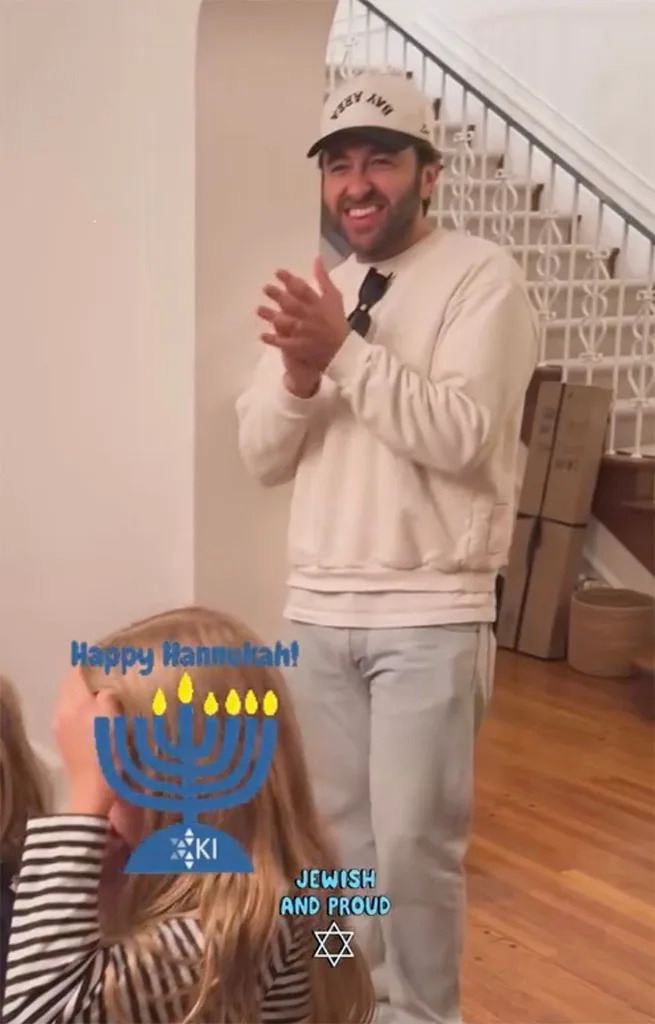 <p>Erin Foster & Simon Tikhman</p>