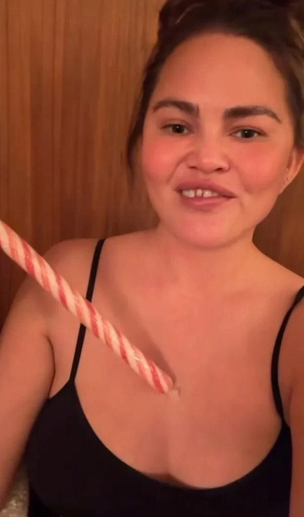 <p>Chrissy Teigen</p>