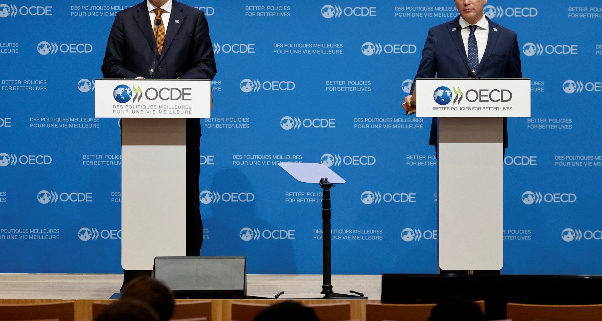 OECD warns tariffs, AI will test resilience of the global economy | Business and Economy News