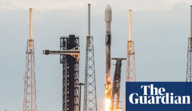 Elon Musk’s SpaceX ‘preparing for flotation that could value it at over $1tn’ | SpaceX
