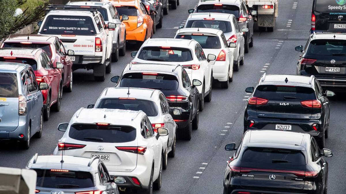 Holiday travel delays: Truck crash closes section of SH25 as Christmas traffic ramps up