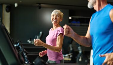 A trainer says short sessions can have a big impact and shares a 10-minute treadmill walking workout to prove her point