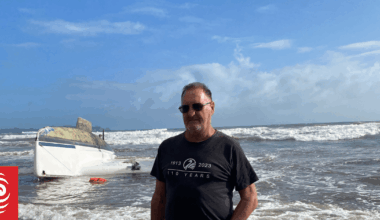 Northland hero Gordon Pengelly recounts his rescue after yacht capsizes