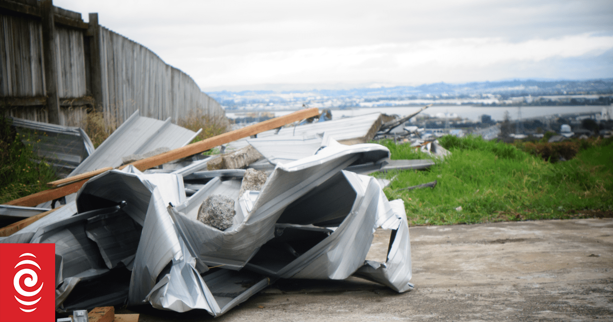 Weather: Heavy rain, strong winds for much of country