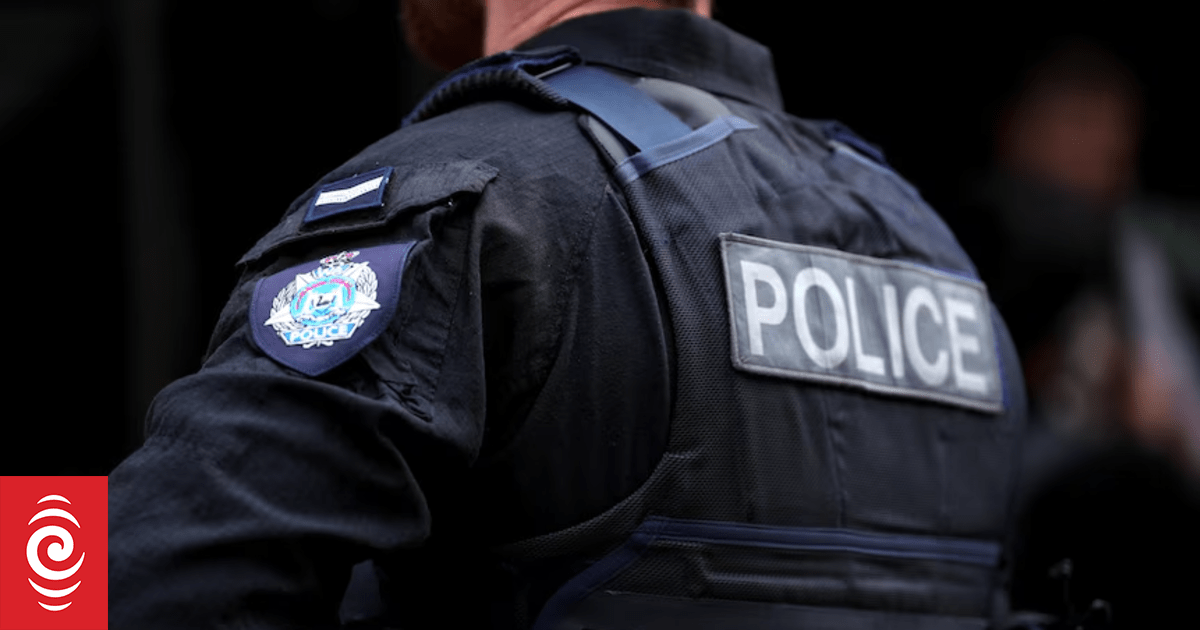 Bomb-making list, firearms, extremist flags seized from Perth man accused of backing Bondi attackers