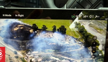 Hawke's Bay scrub fire destroys buildings, person hospitalised
