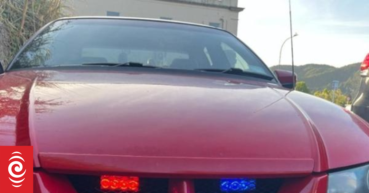 Officers pull over fake undercover police car in Northland
