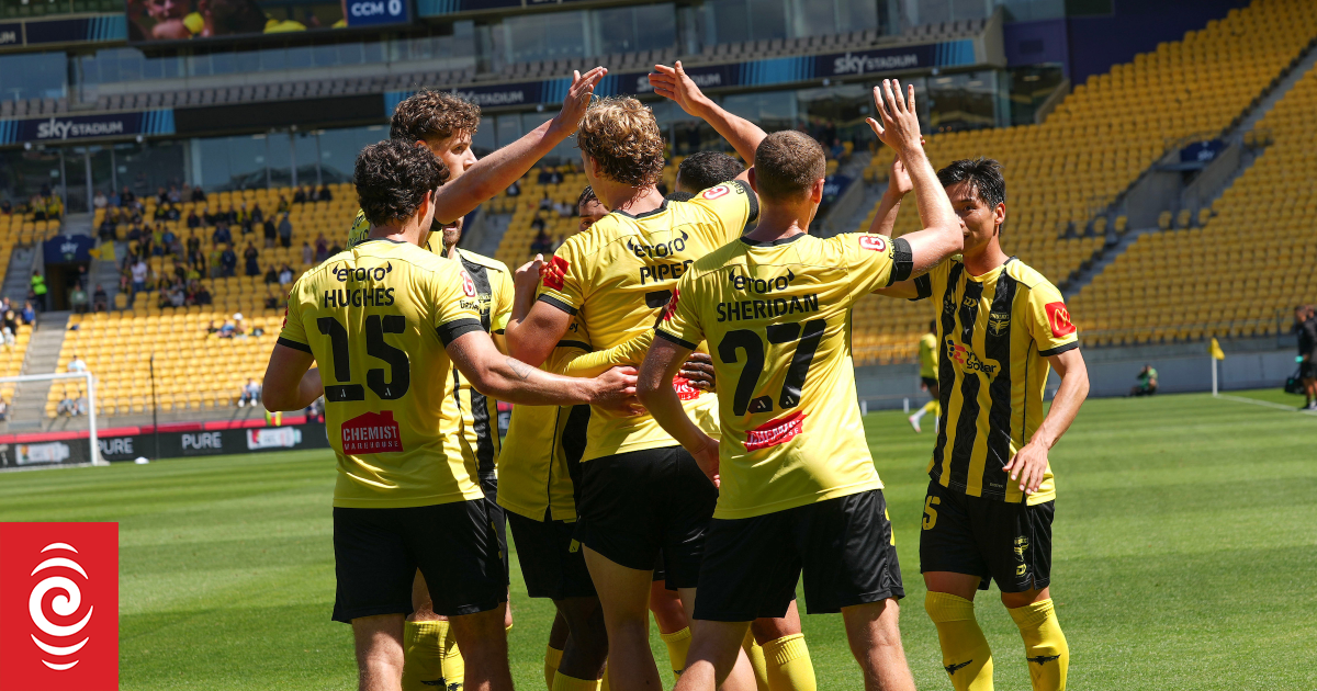 Football: Wellington Phoenix win for the third time this season