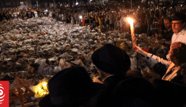 Australia stops in silence for Bondi Beach shooting victims