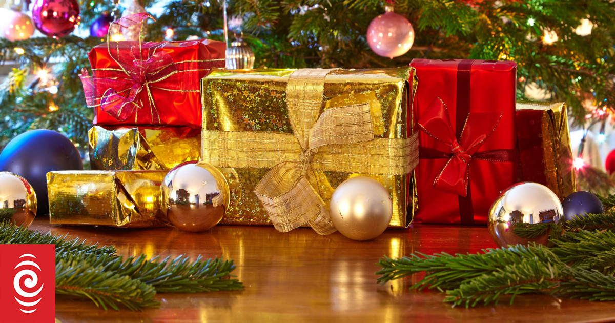 'It was only 20 minutes outside their house' - Christmas presents stolen from car