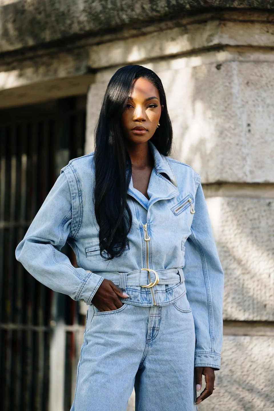 best haircuts and hairstyles for thin hair, woman with long hair and deep side parting