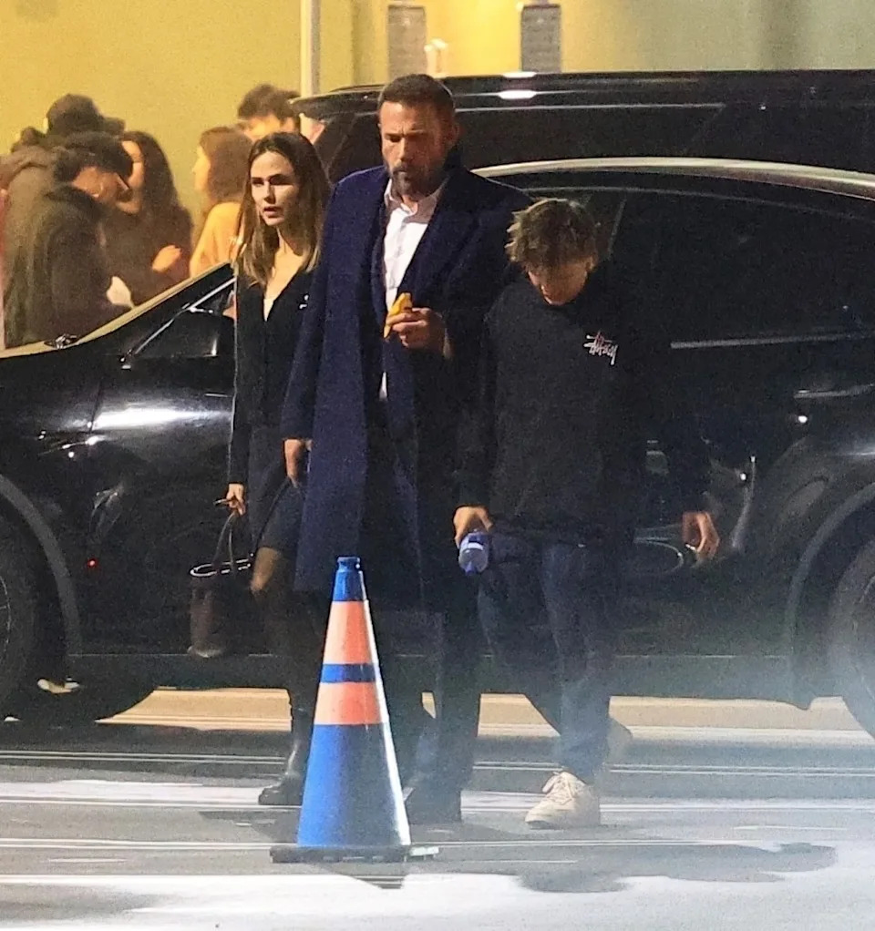 Affleck’s child, Seraphina, was also performing in the same play. BACKGRID