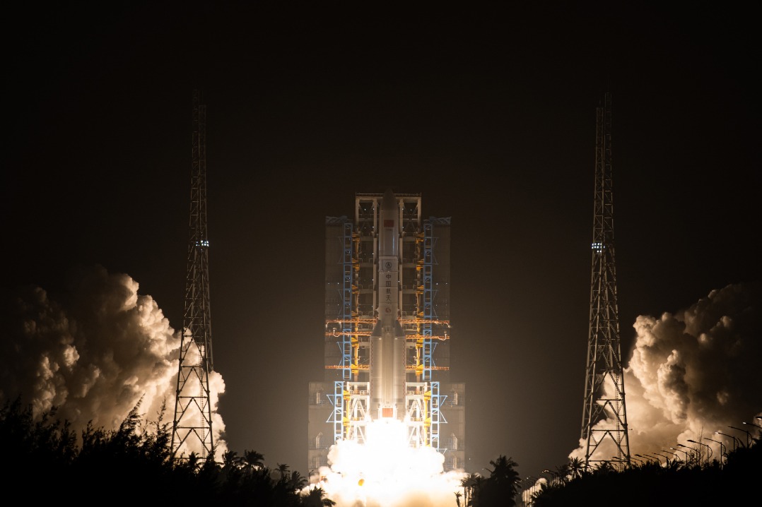 Long March 5 rocket deploys tech demo satellite into space