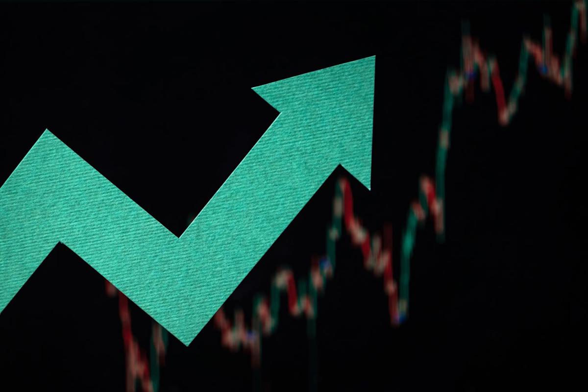 Analysts See Triple-Digit Revenue Growth in 2026 for These 3 AI Infrastructure Stocks