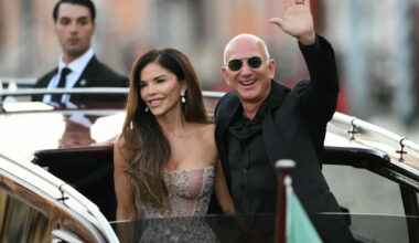 Jeff Bezos Looks So Different With This Major Facial Hair Transformation for Outing With Wife Lauren Sánchez