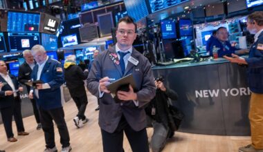 Dow, S&P 500, Nasdaq rise as Oracle, Nvidia lead AI trade resurgence