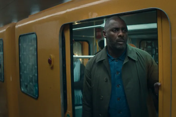 Idris Elba in Hijack.