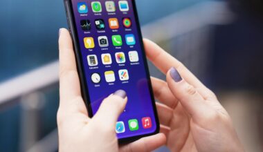 Downgrades and higher prices expected to result in decline in sales of Apple iPhone, Samsung Galaxy and others