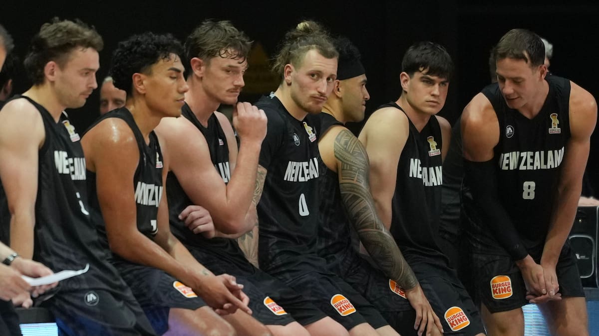 ESPN apologises after coverage cuts out before Australia’s buzzer-beater winner over Tall Blacks