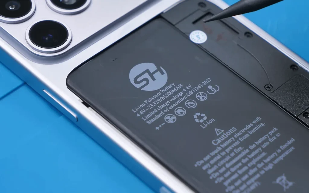 This Canadian tech guru unboxed the latest fake iPhone 17 Pro Max on the market, and is left stunned at a juicier battery but a sub-par product