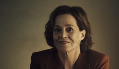 Fire and Ash, Sigourney Weaver Gets to Play the Hero Again